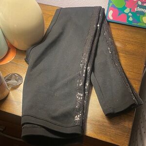 Hue Black Sequin Trim Leggings sz M